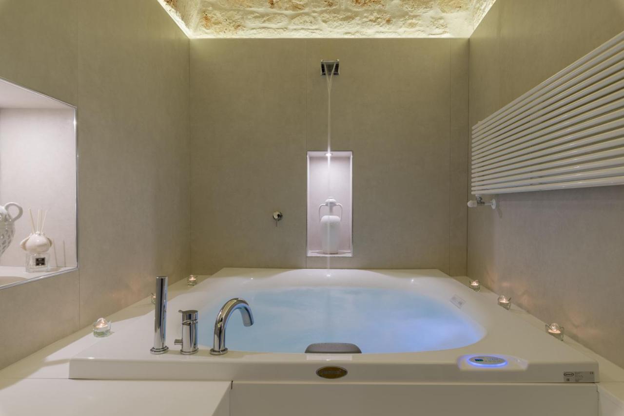 Pregiata Suite 25 Ostuni Luaran gambar